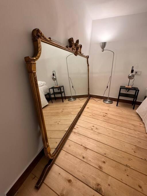 Domus Miraculi: Casa Storica Nel Cuore Di Napoli ภายนอก รูปภาพ